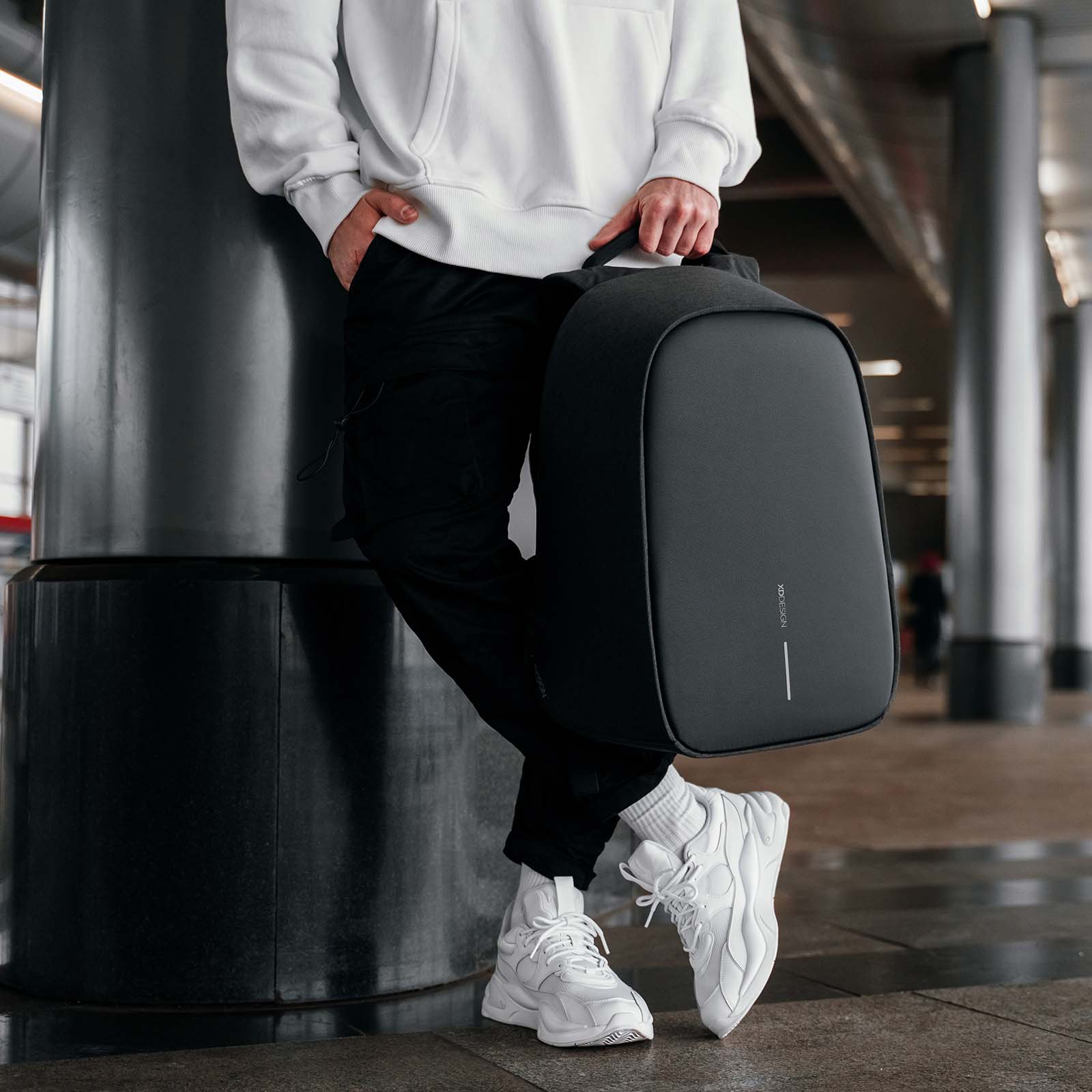 Купить Рюкзак XD Design Bobby Hero XL недорого в интернет-магазине XD ...